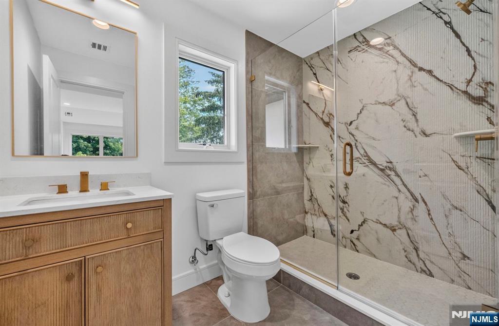 6 Short Hill Road Clifton, NJ 07012 - Photo 23 of 38