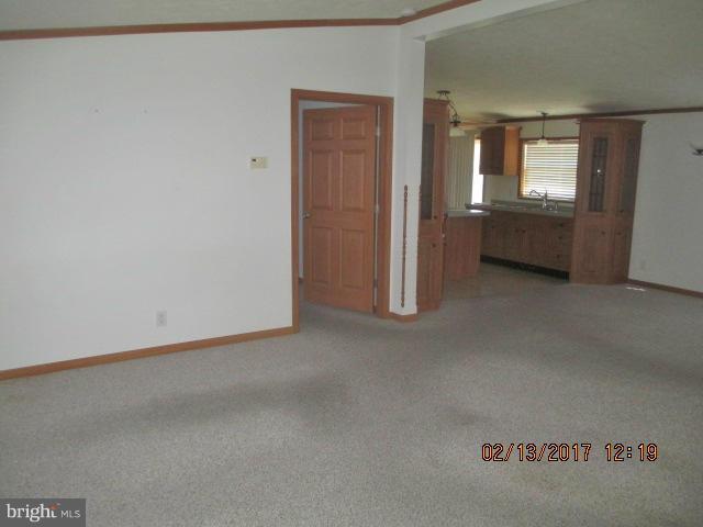 6571 Cabin Ridge Road Hurlock, MD 21643 - Photo 6 of 17 Living Room