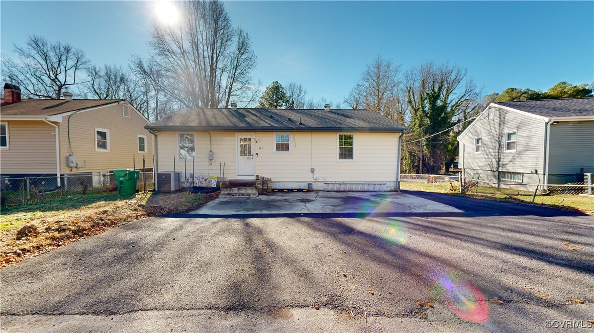 529 South Azalea Road Petersburg, VA 23805 - Photo 8 of 28 Rear View