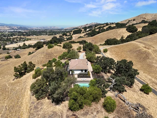 $2,999,999 | 17101 Kruse Ranch Lane, Morgan Hill, CA 95037