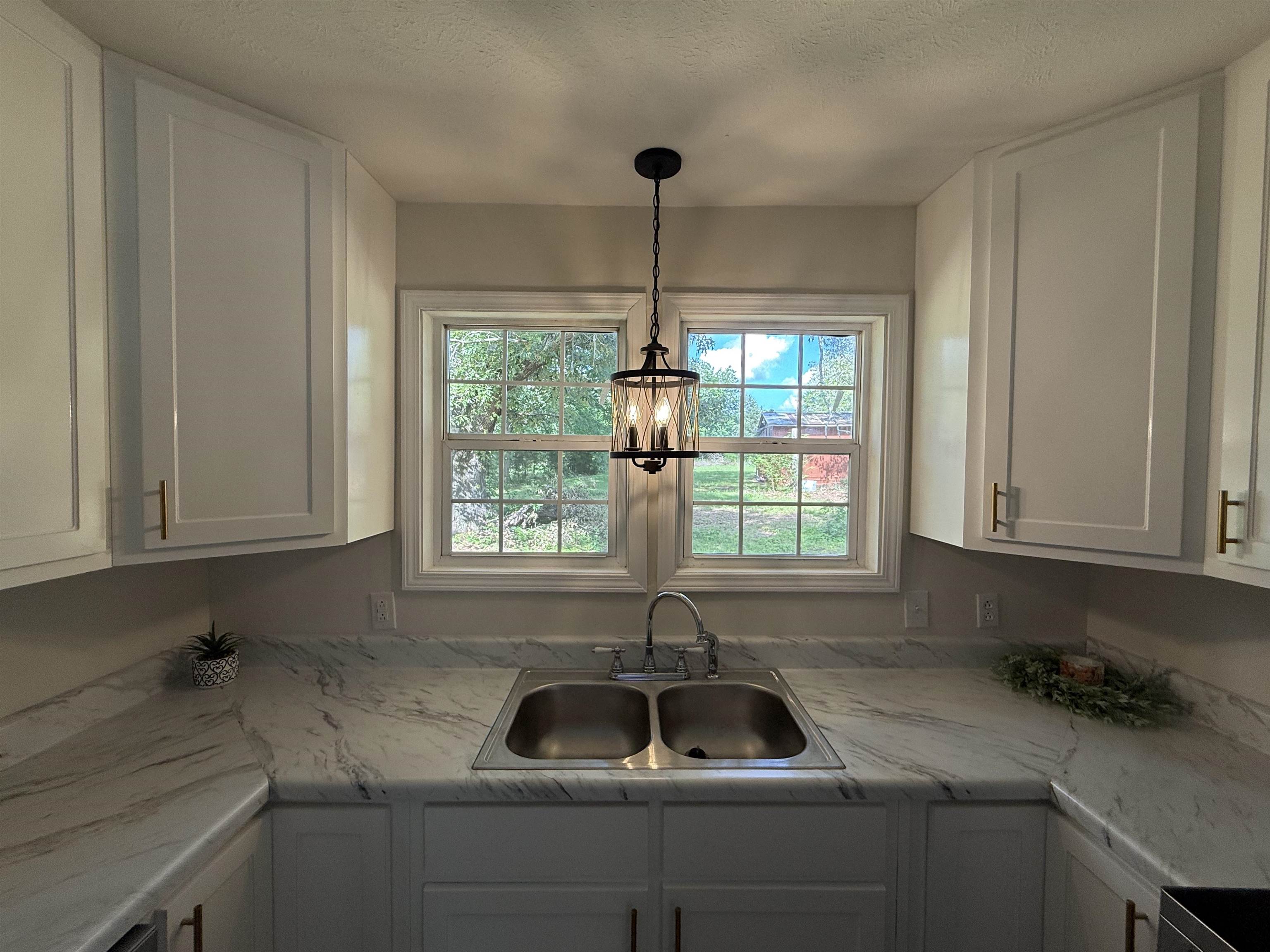 1390 Caney Branch Road Adamsville, TN 38310 - Photo 7 of 37 Gallery Image 7
