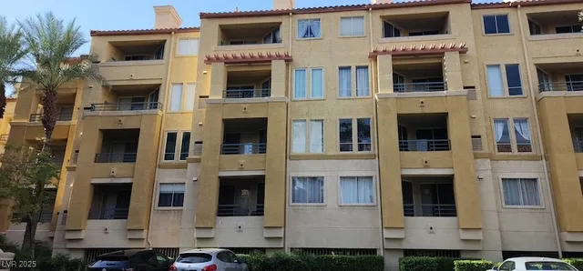 $2,000 | 270 East Flamingo Road, Unit 133, Las Vegas, NV 89169