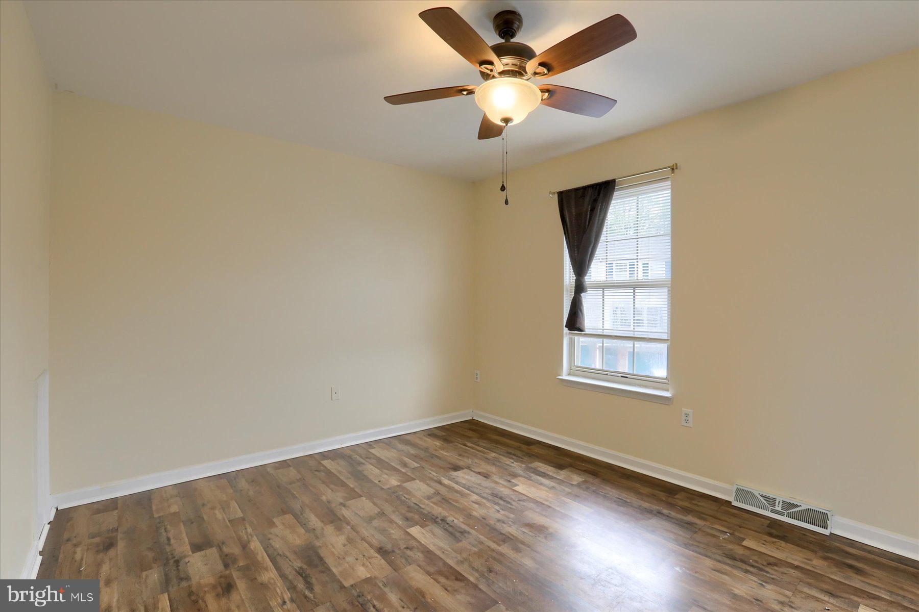 305 Country Club Road, Unit 305 Red Lion, PA 17356 - Photo 14 of 24 Gallery Image 14