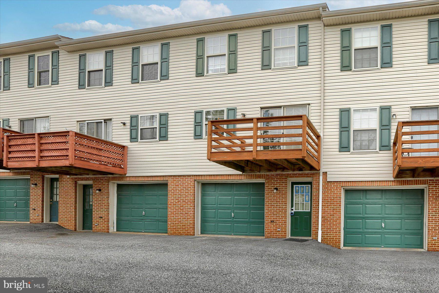 305 Country Club Road, Unit 305 Red Lion, PA 17356 - Photo 22 of 24 Gallery Image 22