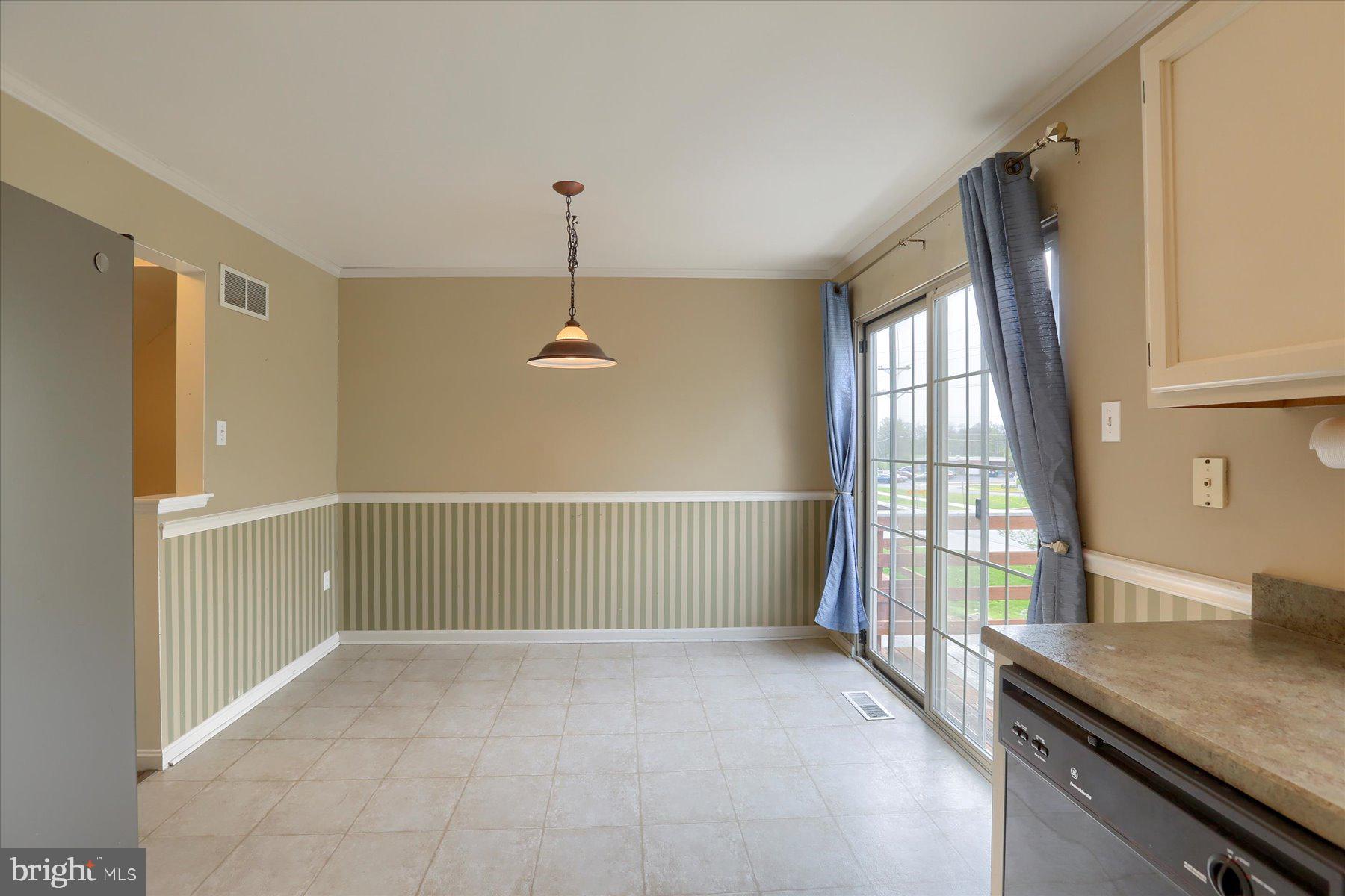 305 Country Club Road, Unit 305 Red Lion, PA 17356 - Photo 9 of 24 Gallery Image 9