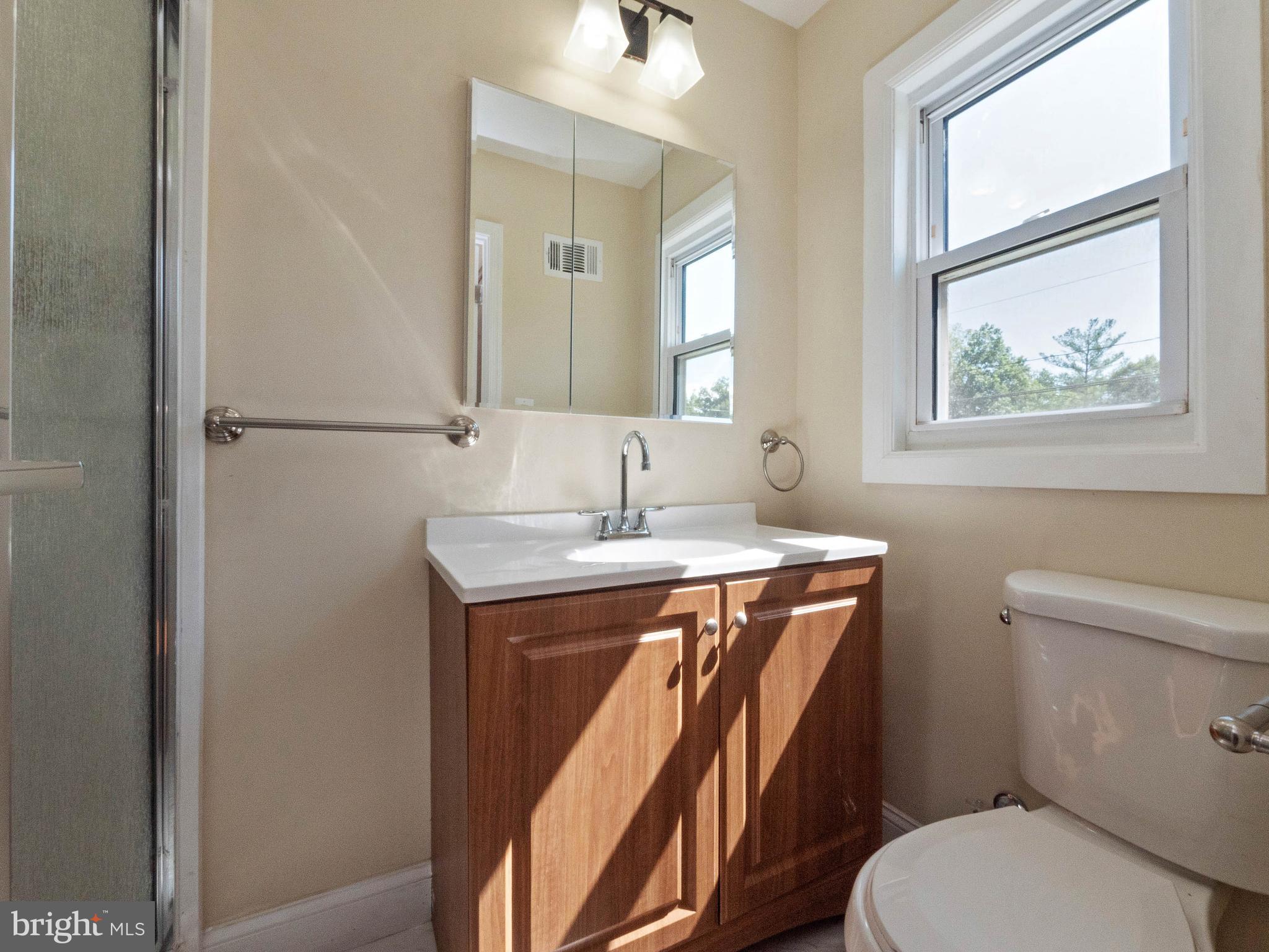 6004 Meriwether Lane Springfield, VA 22150 - Photo 11 of 36