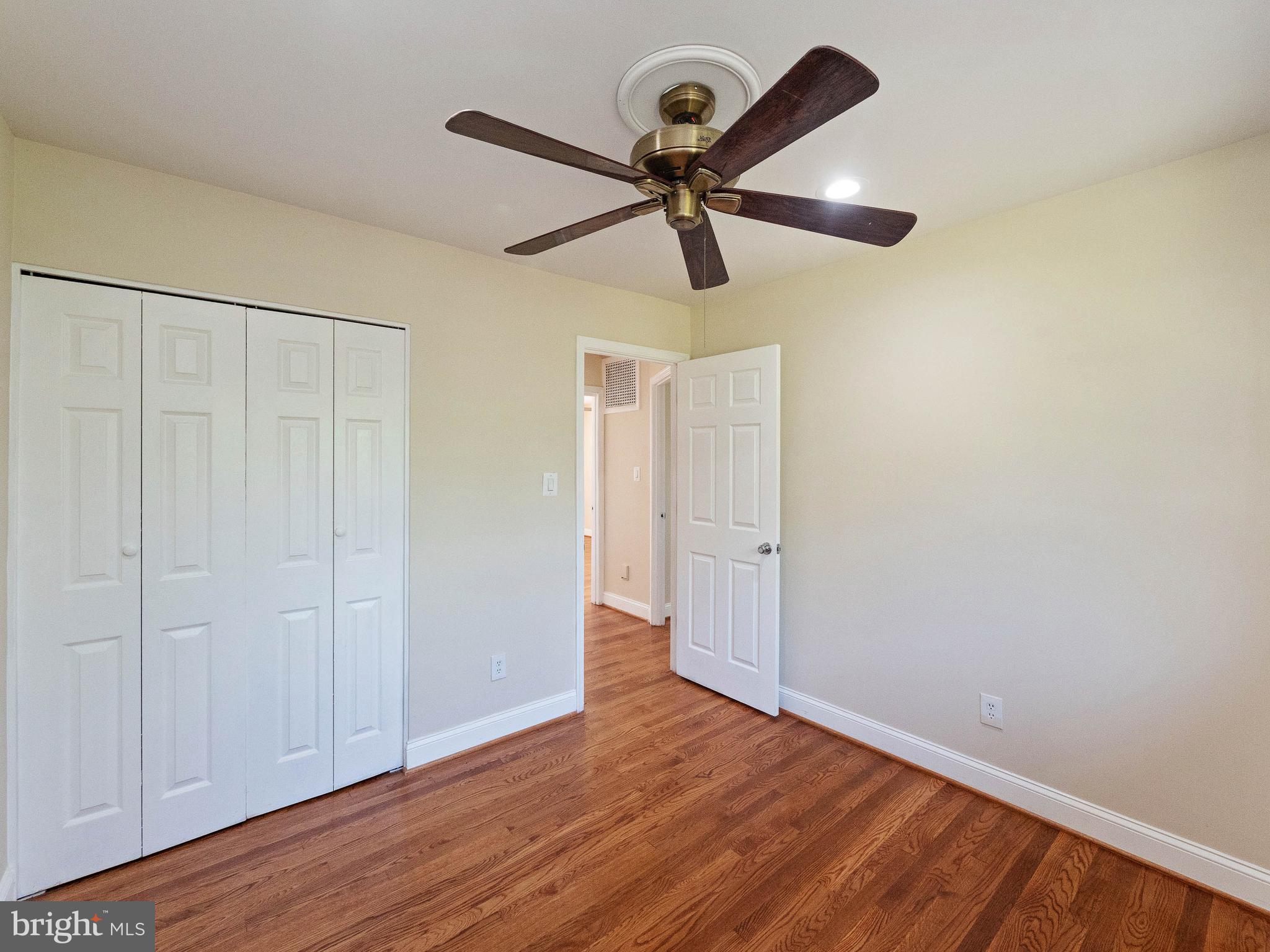6004 Meriwether Lane Springfield, VA 22150 - Photo 7 of 36