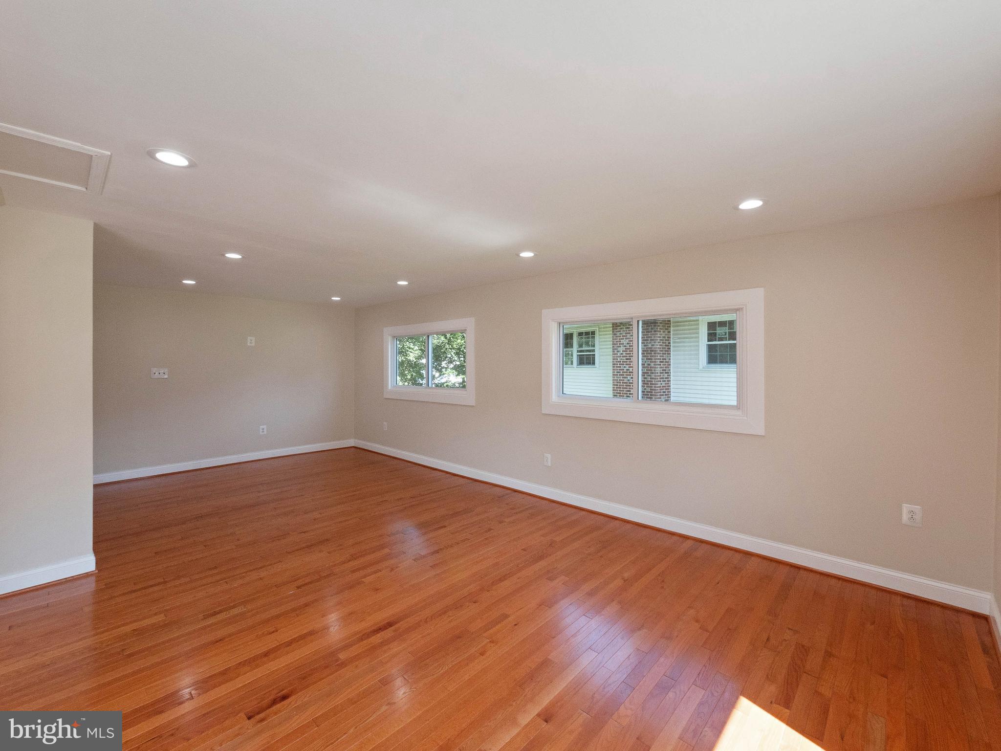 6004 Meriwether Lane Springfield, VA 22150 - Photo 9 of 36