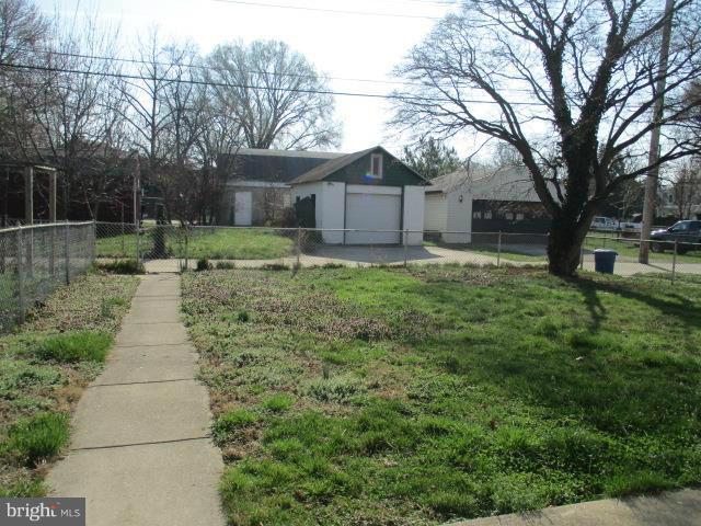 39 Township Road Baltimore, MD 21222 - Photo 24 of 24 a house view with a garden space