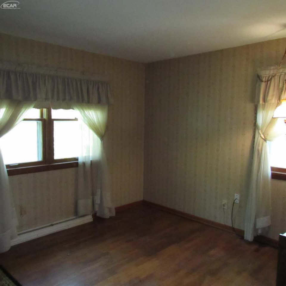 13228 Lubke Road New Buffalo, MI 49117 - Photo 9 of 59 21148835-8.JPG