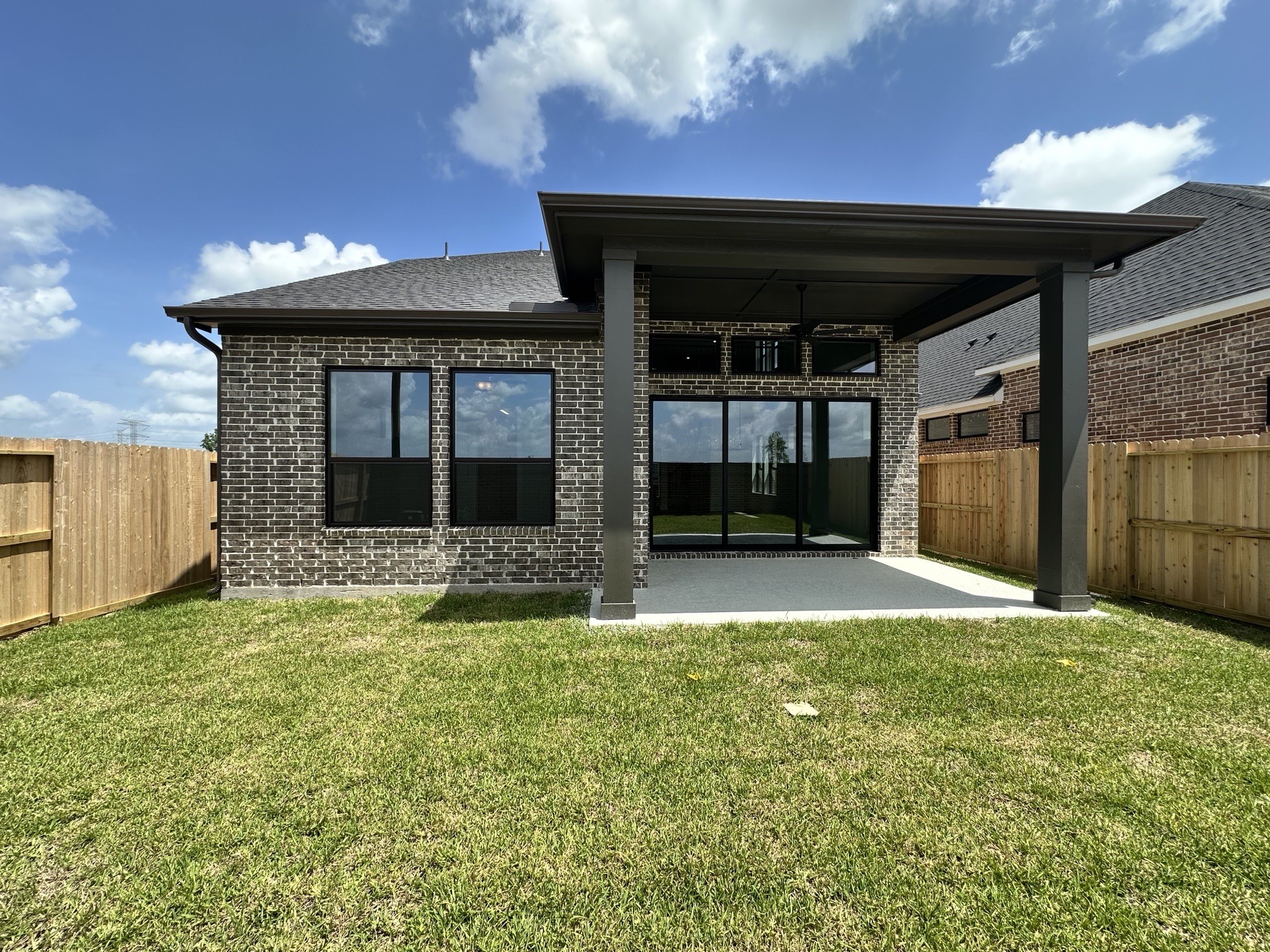 11630 Birdsong Drive Rosharon, TX 77583 - Photo 3 of 20 Welcome to The Galveston by David Weekley Homes. **HOME ESTIMATED TO BE COMPLETE JUNE 2026**