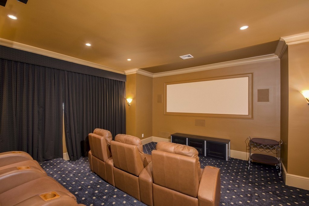 100 Meadowbrook Road Weston, MA 02493 - Photo 10 of 14