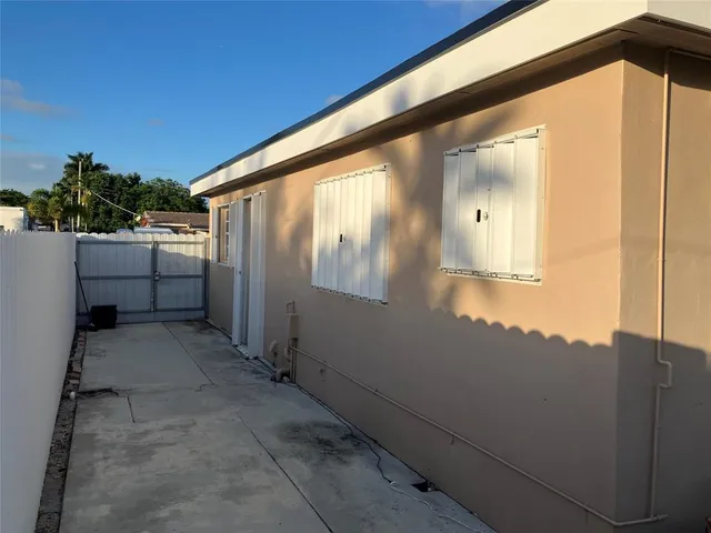 $800,000 | 7960 Northwest 174th Street, Hialeah, FL 33015