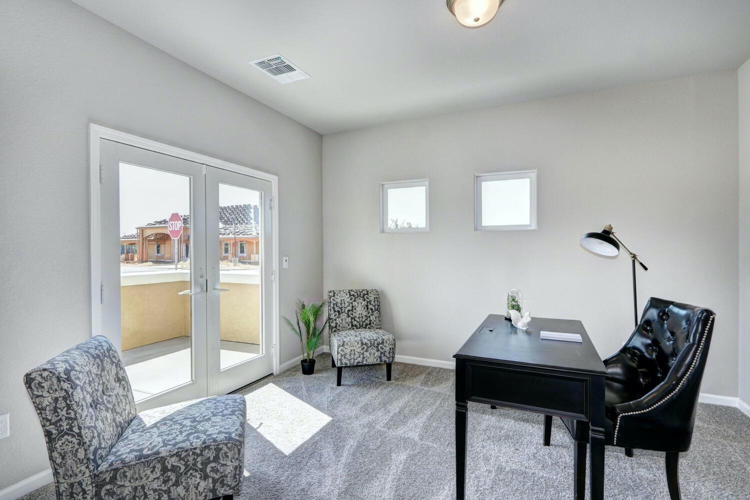 1144 North Palmer Road Galt, CA 95632 - Photo 2 of 14