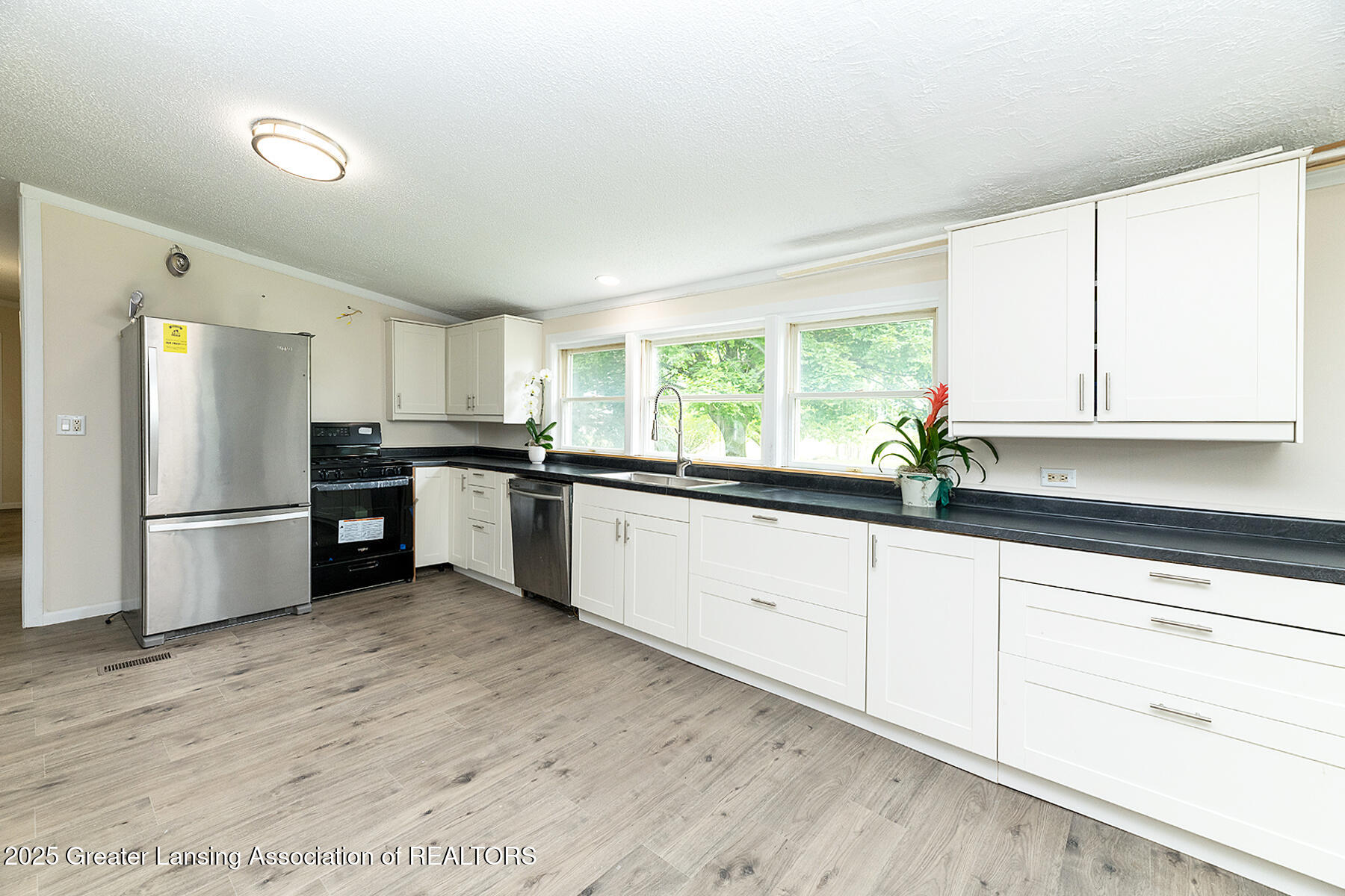 3230 Tomlinson Road Mason, MI 48854 - Photo 6 of 25 06