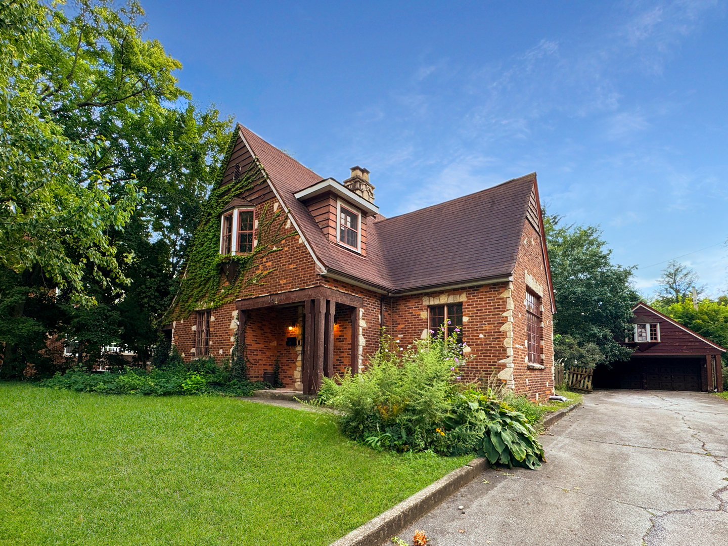 144 Country Club Road Chicago Heights, IL 60411 - Photo 1 of 32 Gallery Image 1