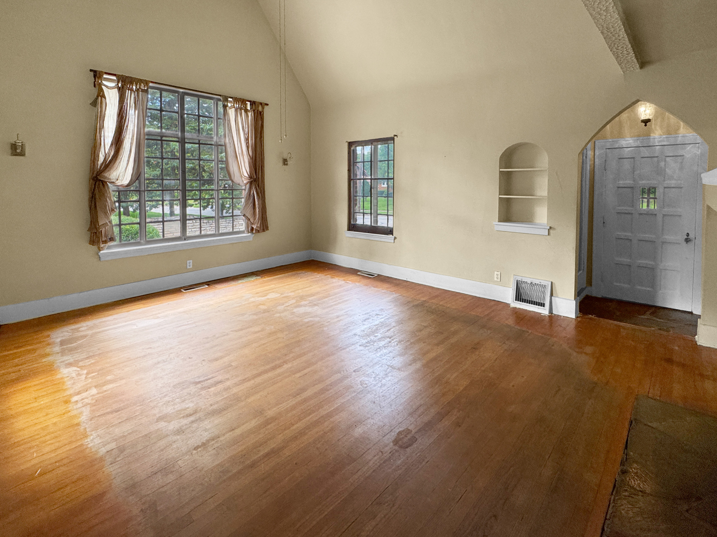 144 Country Club Road Chicago Heights, IL 60411 - Photo 4 of 32 Gallery Image 4