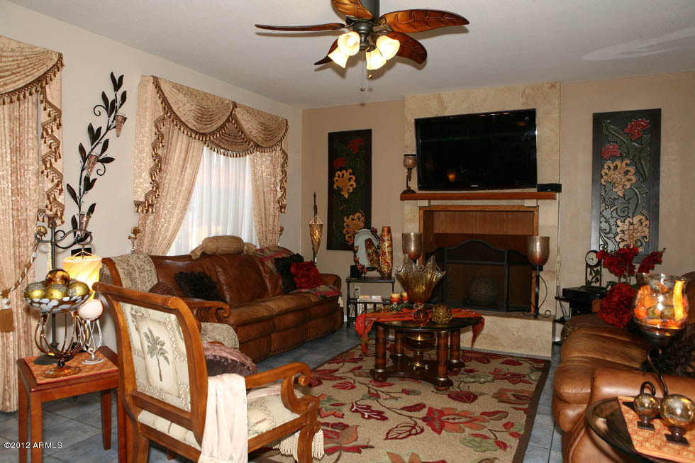 4172 West Post Road Chandler, AZ 85226 - Photo 29 of 31 Family Room