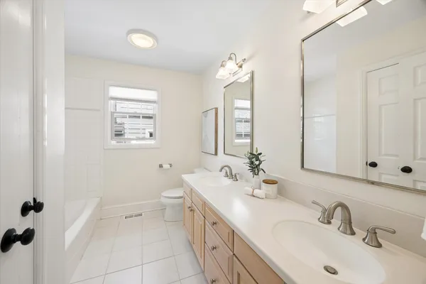 $1,500,000 | 409 South Bodin Street, Hinsdale, IL 60521
