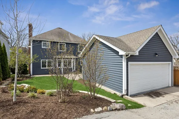 $1,500,000 | 409 South Bodin Street, Hinsdale, IL 60521