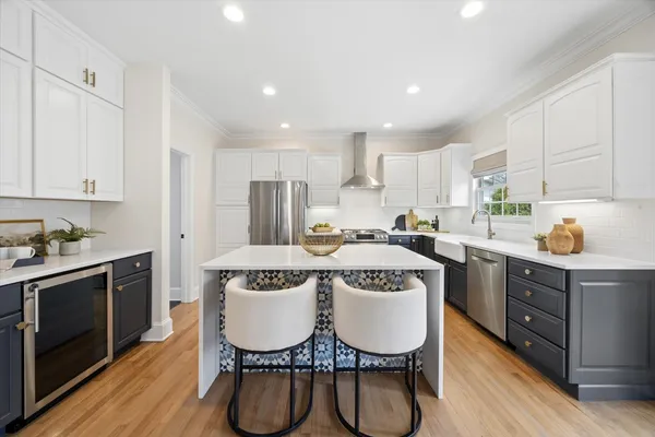 $1,500,000 | 409 South Bodin Street, Hinsdale, IL 60521