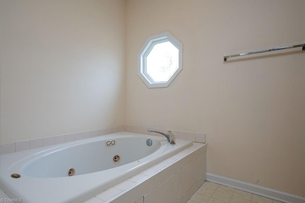 1640 Quillmark Road Winston-Salem, NC 27127 - Photo 14 of 18 Gallery Image 14