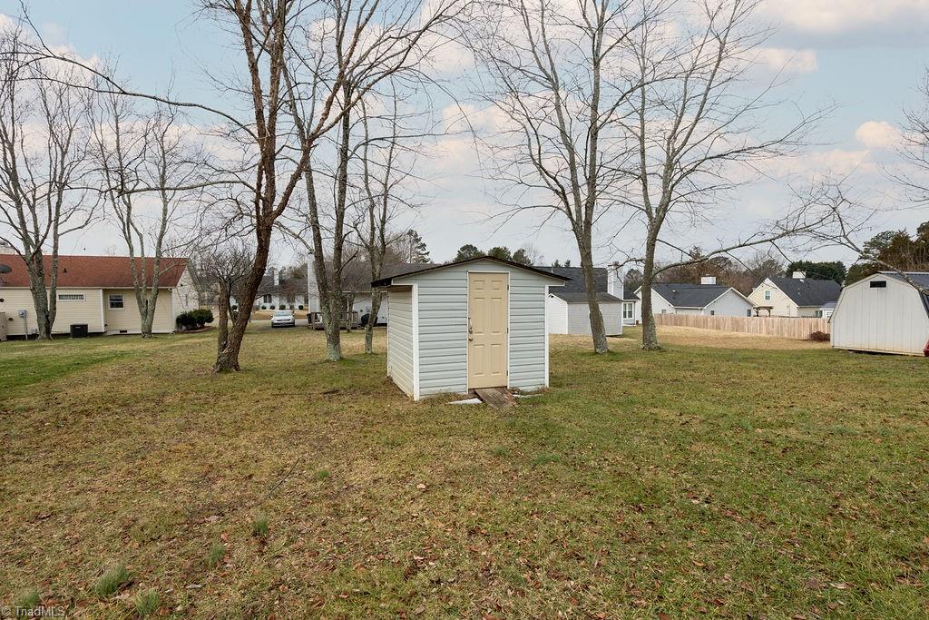 1640 Quillmark Road Winston-Salem, NC 27127 - Photo 17 of 18 https://triad.mlsmatrix.com/Matrix/MediaManager/ShowImage.aspx?tbl=9&mtid=1&tmui=38425657&mf=PU6016152&w=128&h=96&q=99&md=0001-01-01%2000:00:00.000