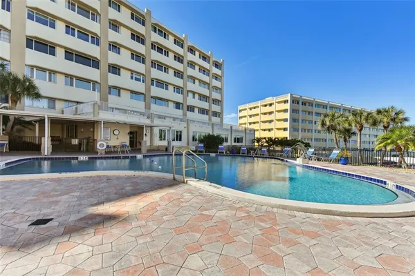 $300,000 | 100 Bluff View Drive, Unit 607A, Belleair Bluffs, FL 33770