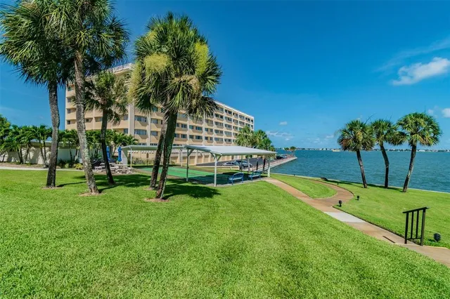 $320,000 | 100 Bluff View Drive, Unit 607A, Belleair Bluffs, FL 33770
