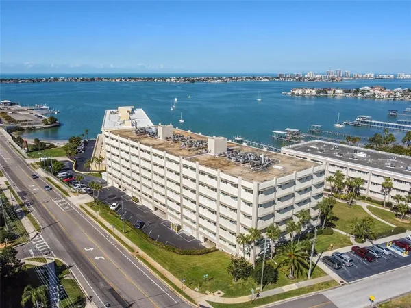 $300,000 | 100 Bluff View Drive, Unit 607A, Belleair Bluffs, FL 33770