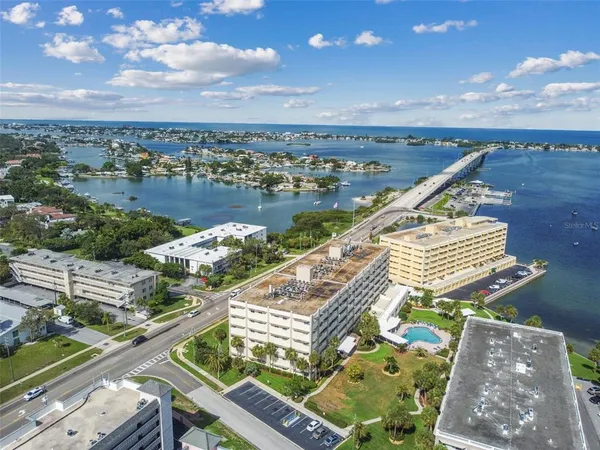 $300,000 | 100 Bluff View Drive, Unit 607A, Belleair Bluffs, FL 33770