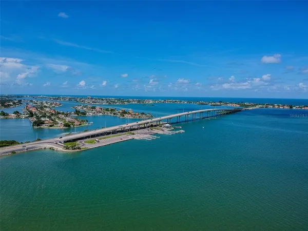 $300,000 | 100 Bluff View Drive, Unit 607A, Belleair Bluffs, FL 33770