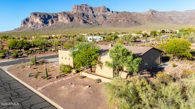 $833,000 | 6619 East Quail Hideaway Lane, Gold Canyon, AZ 85119