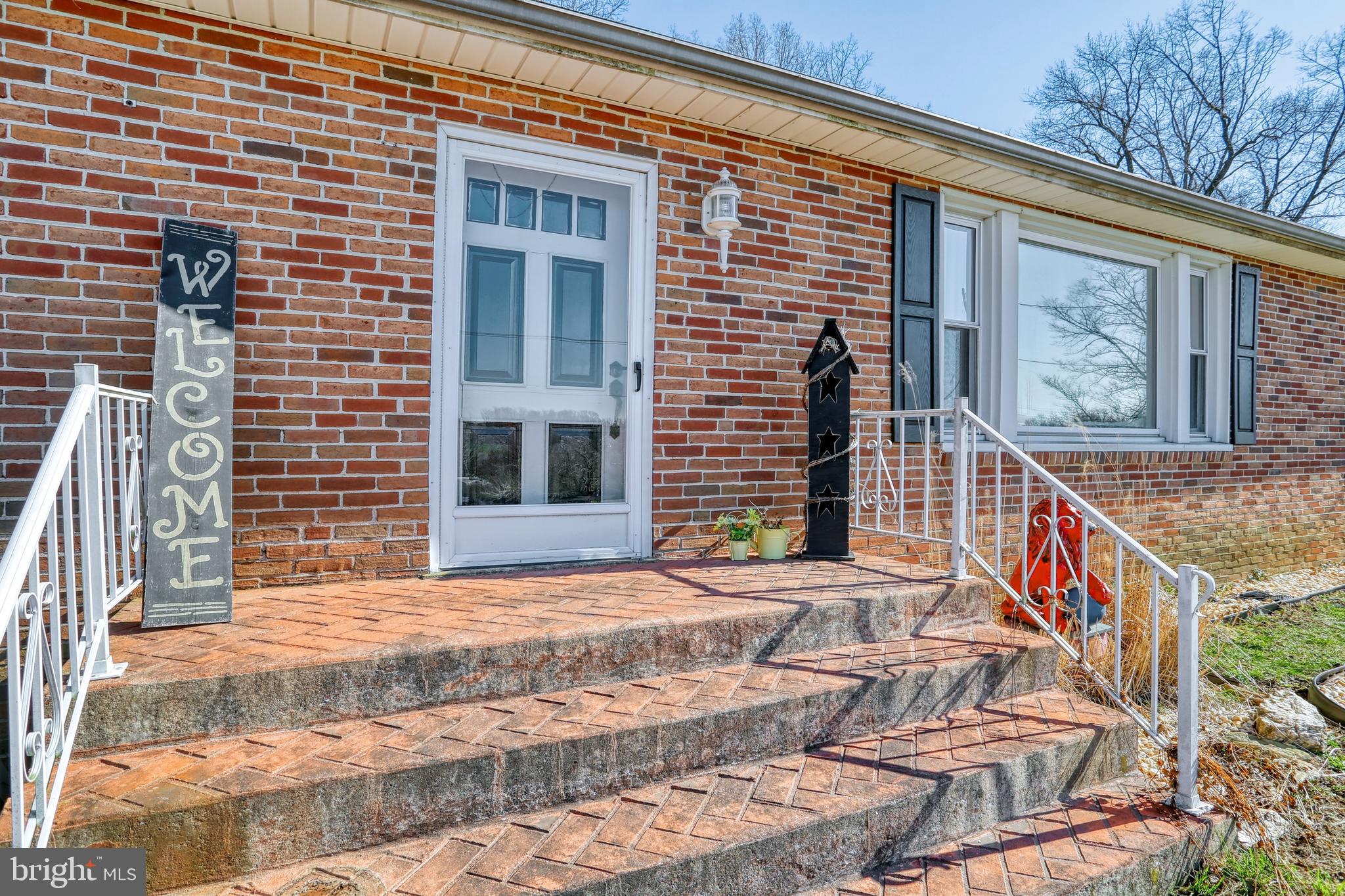 204 Winterstown Road Red Lion, PA 17356 - Photo 4 of 38 Front door
