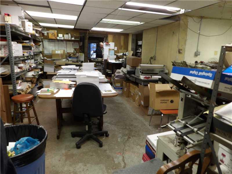 657 Pittsburgh Road Butler, PA 16002 - Photo 8 of 14 Showroom.