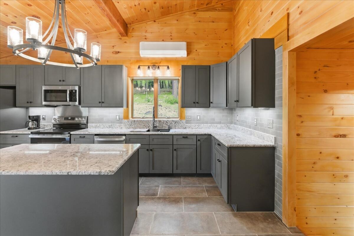 203 Belgrade Road Oakland, ME 04963 - Photo 68 of 78 46-DSC06484-2