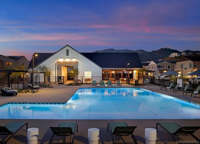 $660,000 | 219 Canopy Trails Place, Fallbrook, CA 92028