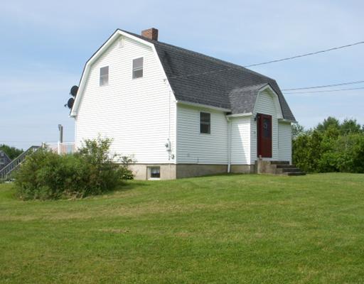 91 Furbush Road Sabattus, ME 04280 - Photo 17 of 25 Exterior Front.