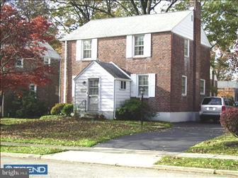 2516 Prescott Road Havertown, PA 19083 - Photo 1 of 6 a front view of a house with a yard