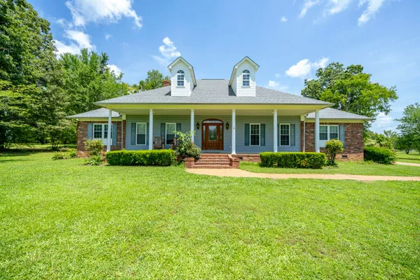 $550,000 | 809 Twelve Oaks Drive, Adamsville, TN 38310