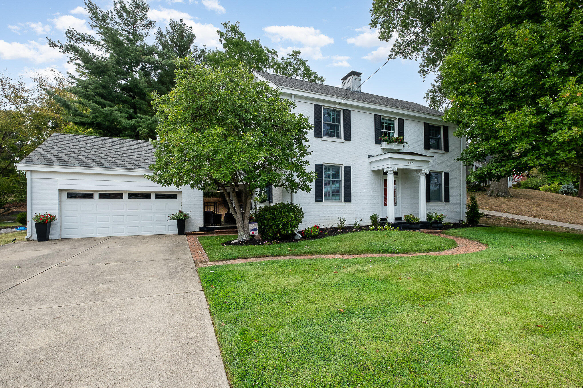 1202 Amsterdam Road Covington, KY 41011 - Photo 5 of 26 Gallery Image 5