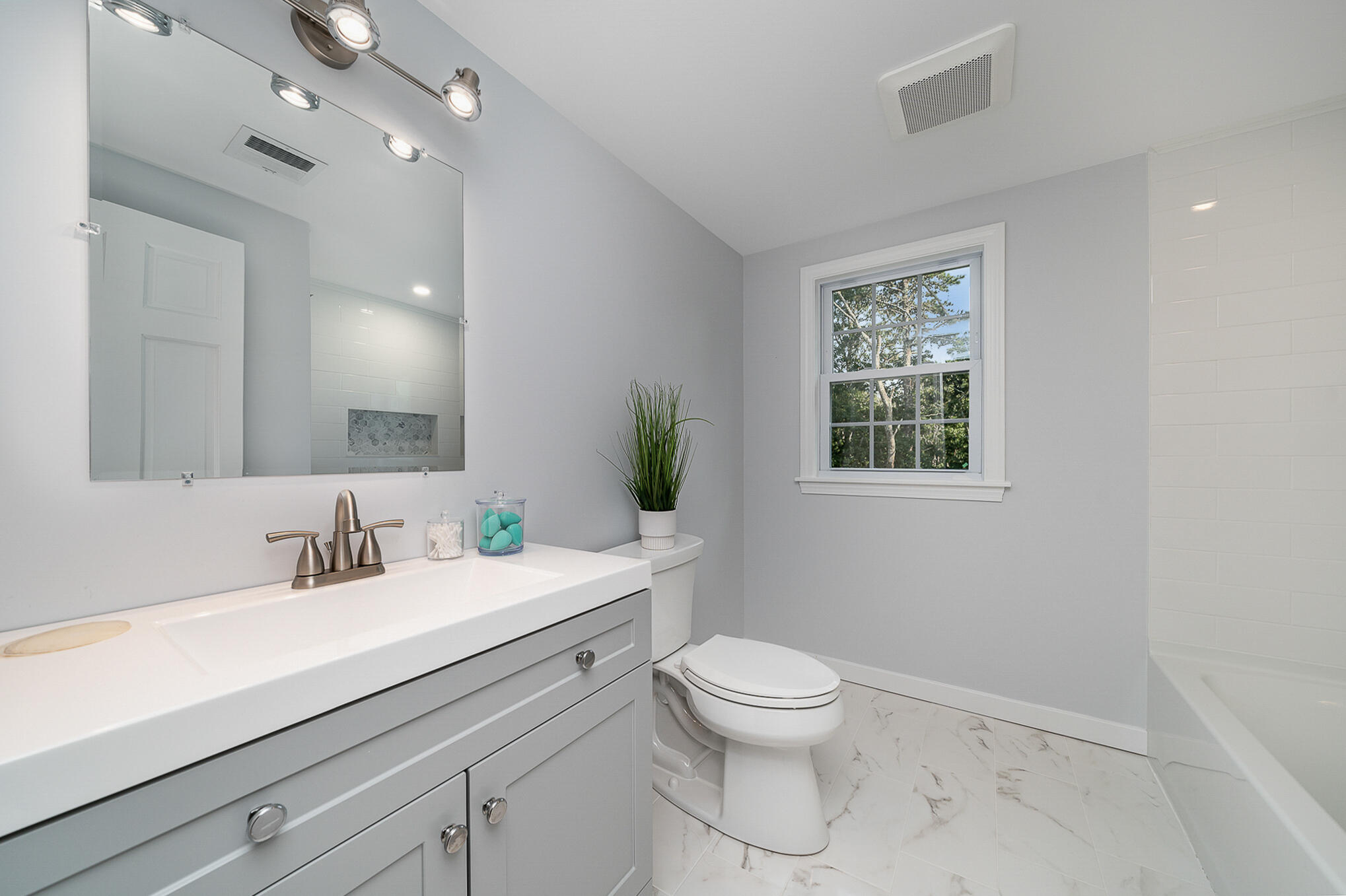 15 Sidney Road Harwich, MA 02645 - Photo 27 of 40 Full Bath Upstairs