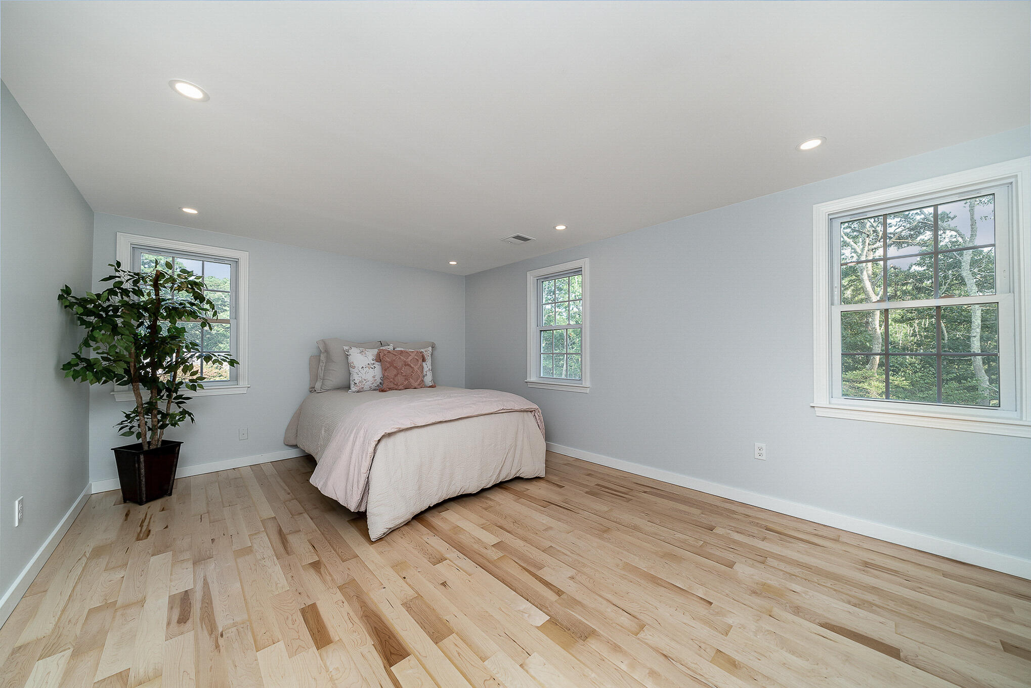 15 Sidney Road Harwich, MA 02645 - Photo 32 of 40 Spacious & Bright Bedroom