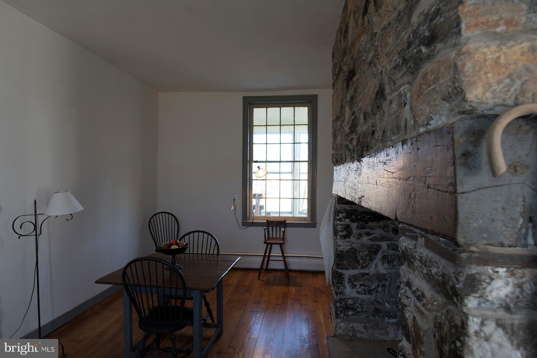 11212 Mapleville Road Smithsburg, MD 21783 - Photo 12 of 44 Gallery Image 12