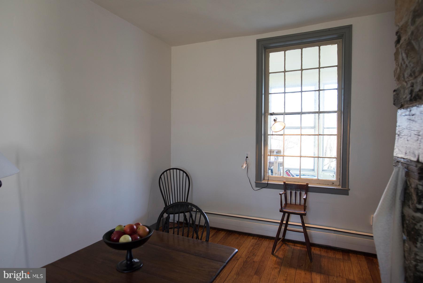 11212 Mapleville Road Smithsburg, MD 21783 - Photo 13 of 44 Dining room
