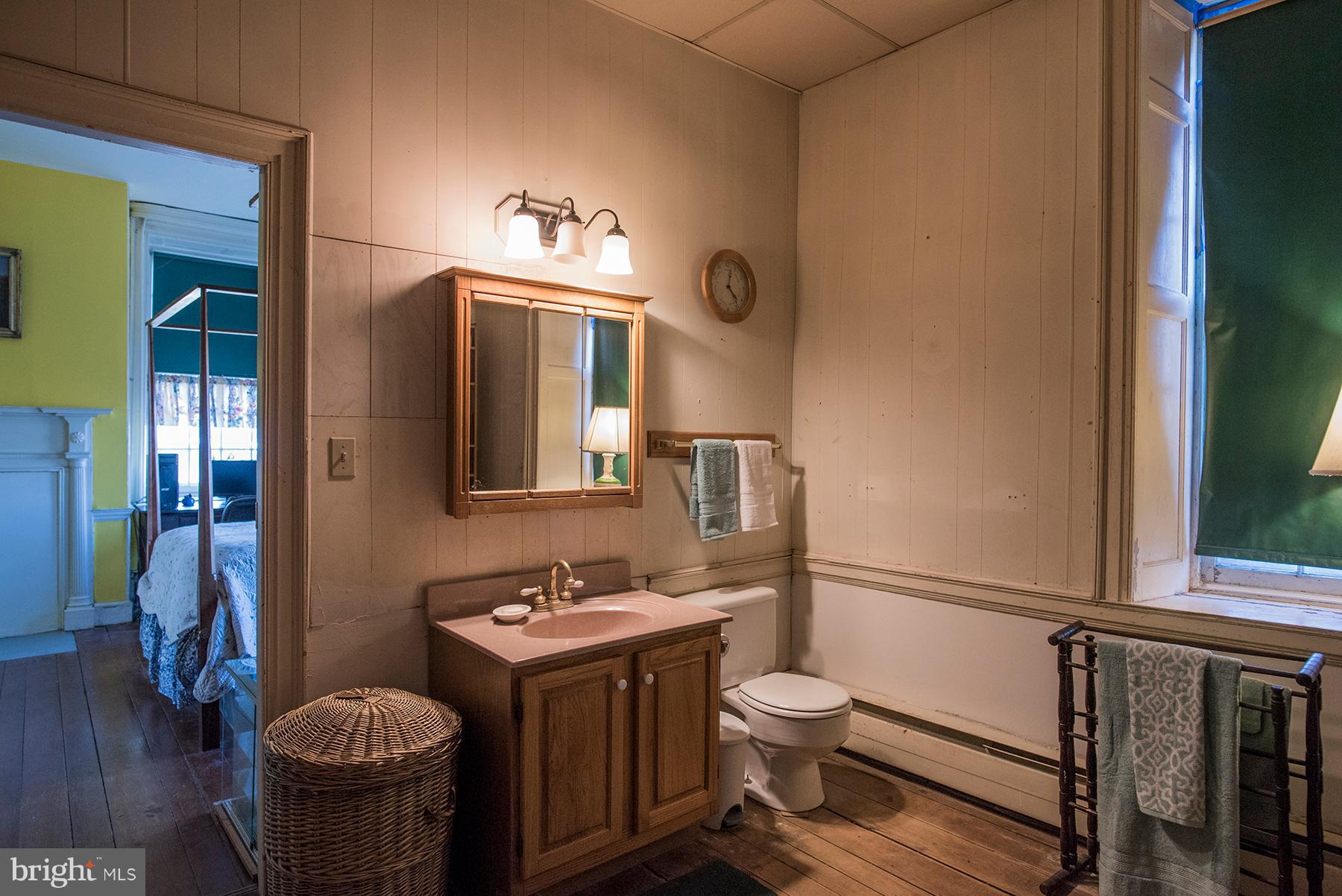 11212 Mapleville Road Smithsburg, MD 21783 - Photo 20 of 44 Bathroom