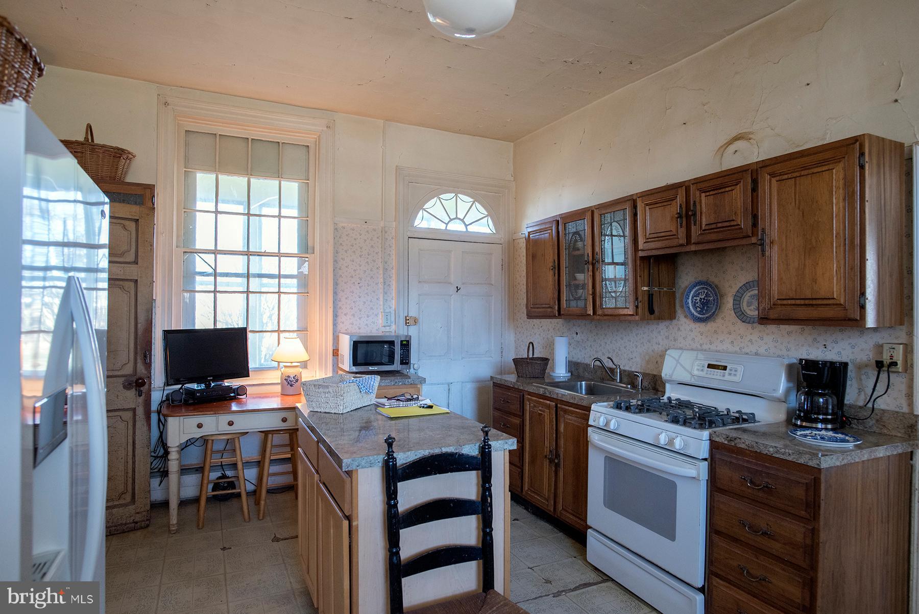 11212 Mapleville Road Smithsburg, MD 21783 - Photo 23 of 44 Kitchen