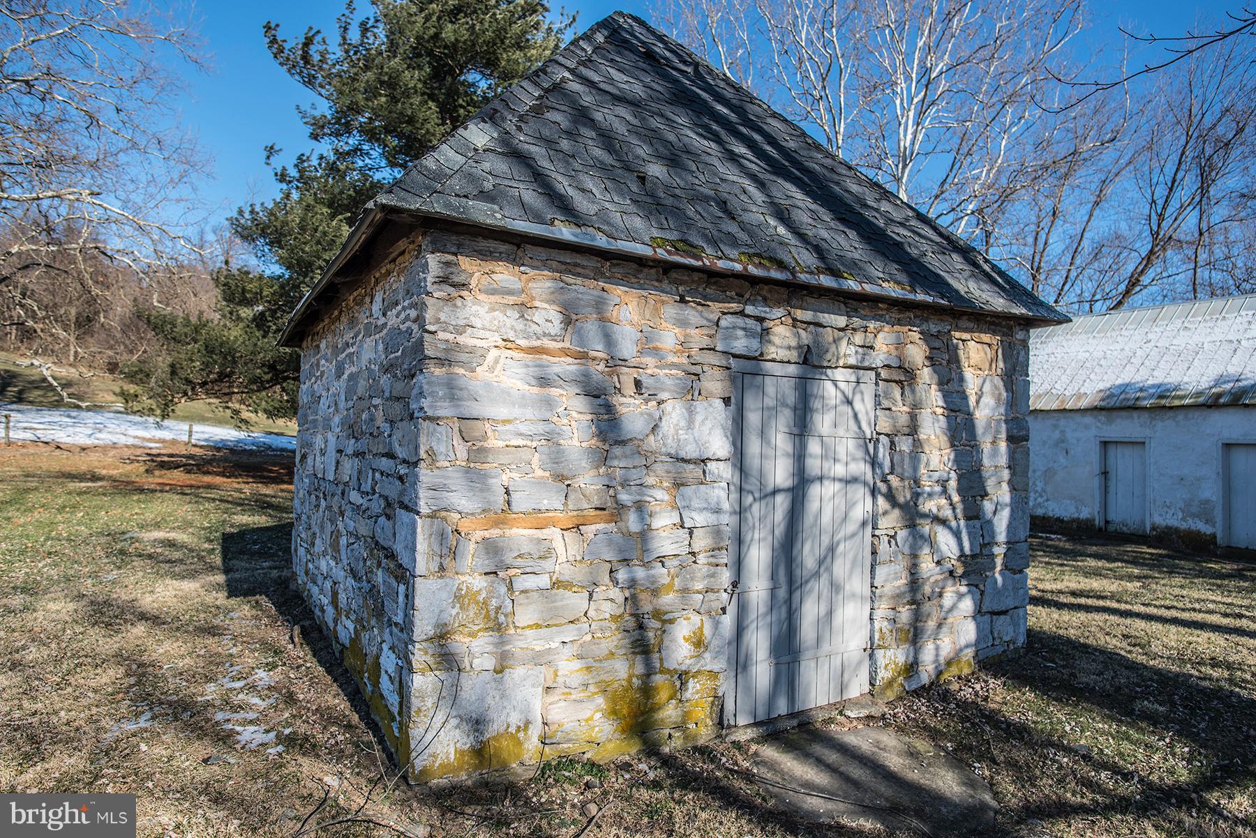 11212 Mapleville Road Smithsburg, MD 21783 - Photo 41 of 44 Smoke house