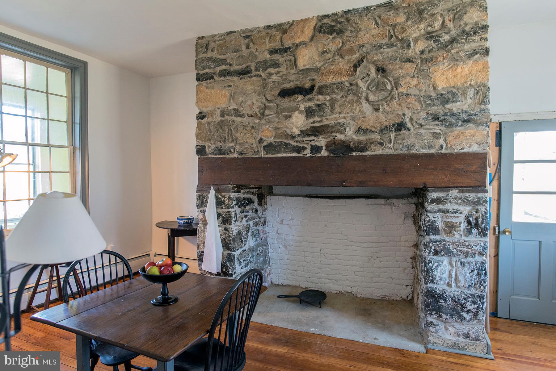 11212 Mapleville Road Smithsburg, MD 21783 - Photo 9 of 44 Dining room