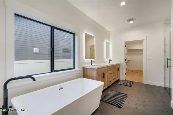 $1,100,000 | 9337 Secretariat Lane, Hayden, ID 83835